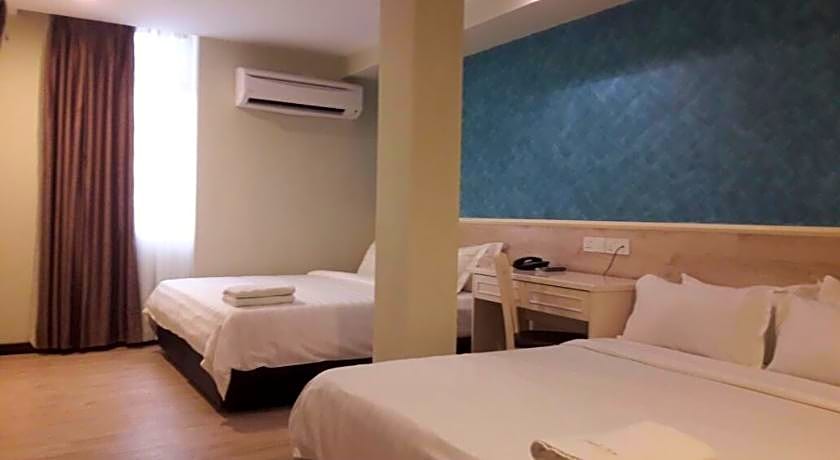 Pantai Inn