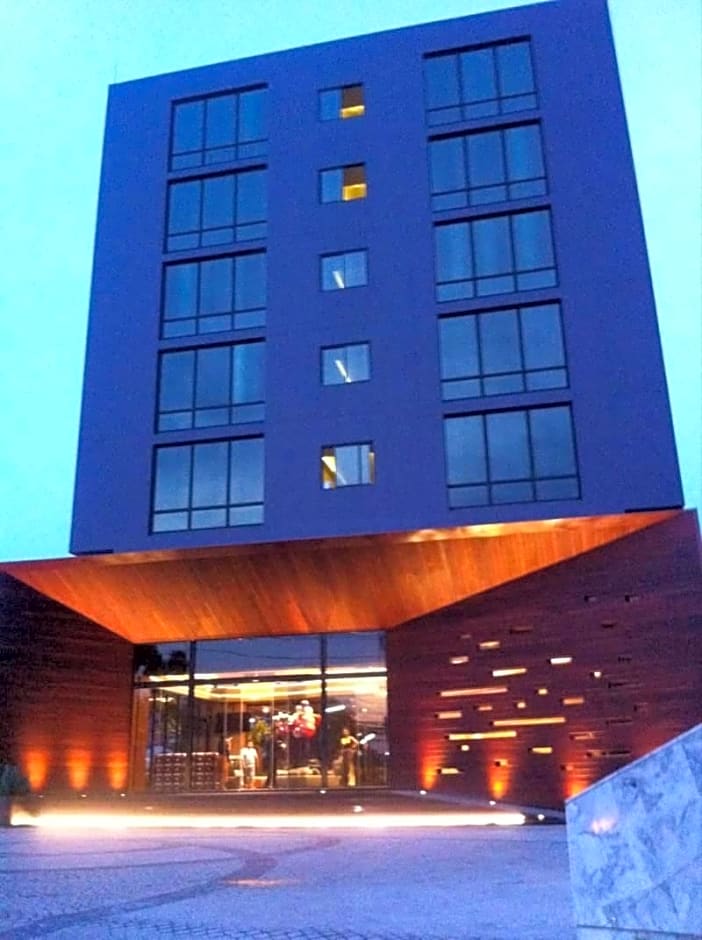 TONAOI GRAND HOTEL