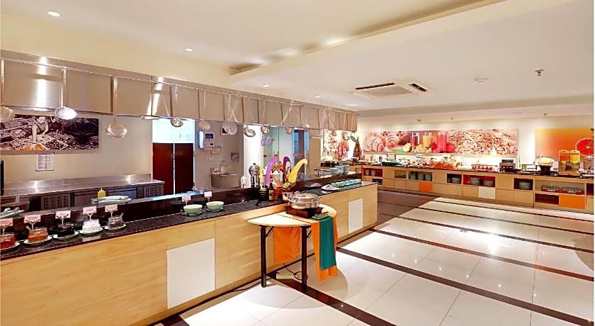 Harris Hotel Seminyak