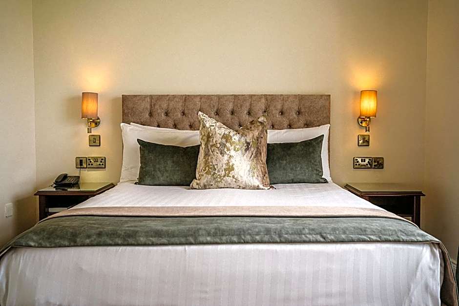 Crover House Hotel & Golf Club