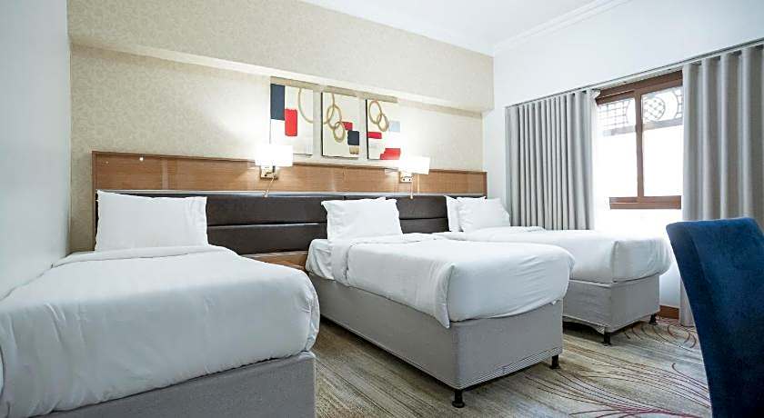 Golden Tulip Al Shakreen