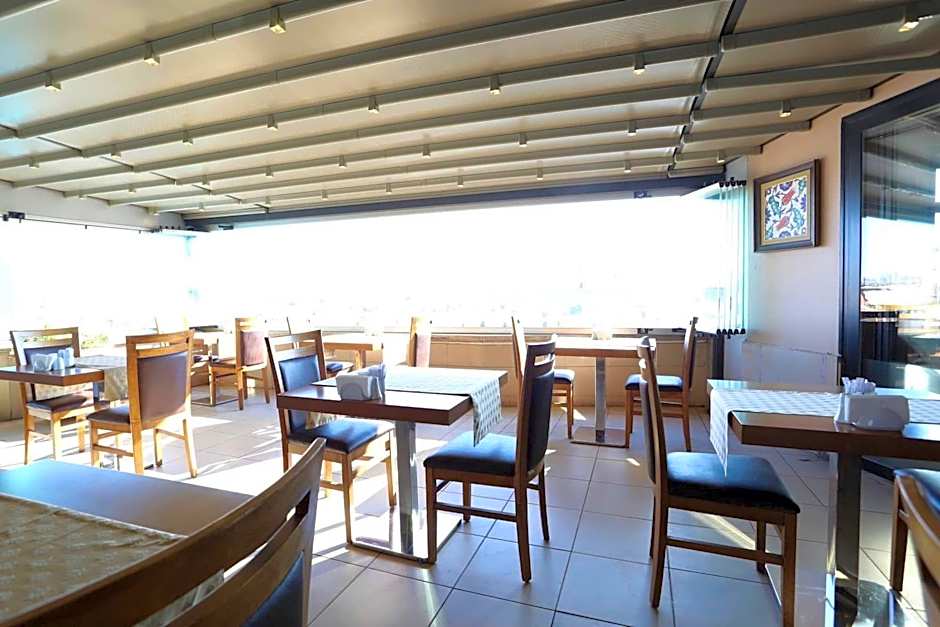Rumi Hotel