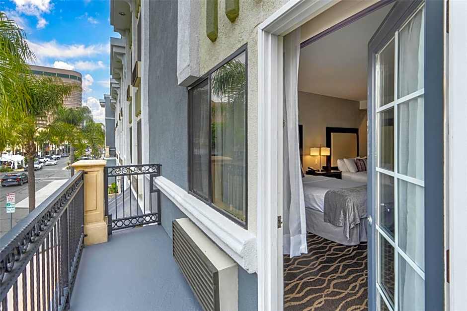 Best Western Plus Hotel At The Convention Center