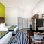 Hawthorn Suites By Wyndham Midland