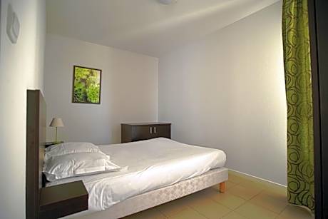 One-Bedroom Apartment (4 Adults)