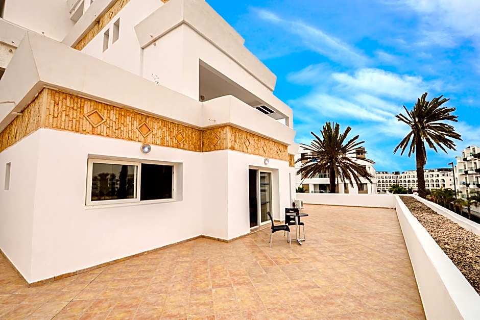 Intouriste Hôtel & Suites