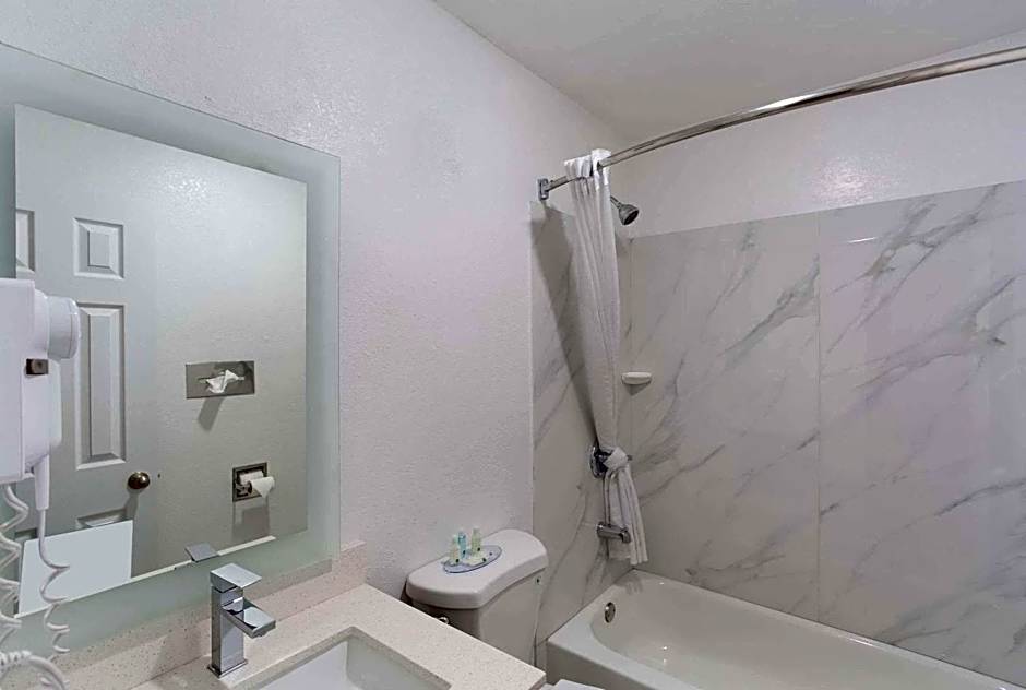 Quality Inn Redding near I-5