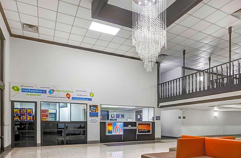 Motel 6 Indianapolis IN