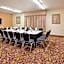 Pittsburgh Airport Inn and Suites