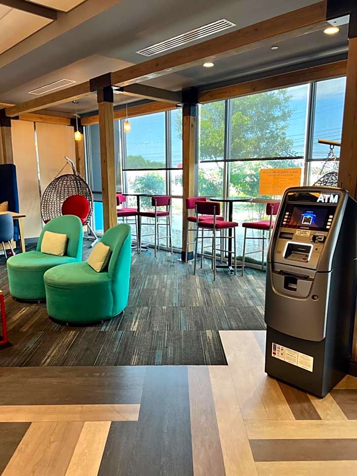 Tru by Hilton Lancaster East PA