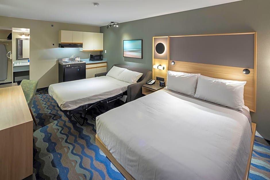 Accent Inn Vancouver Airport