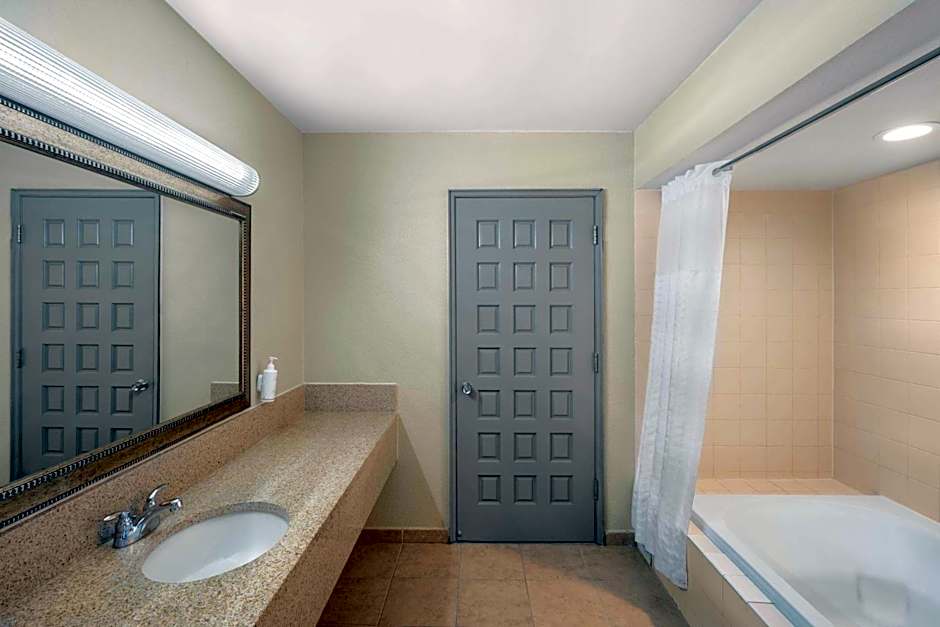 Days Inn by Wyndham Klamath Falls