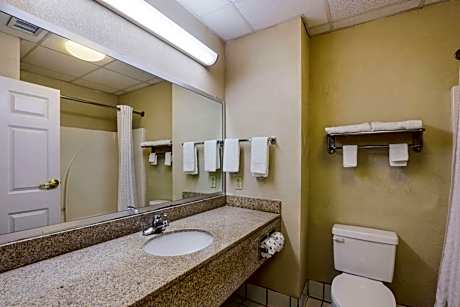 Queen Room with Two Queen Beds - Non-Smoking