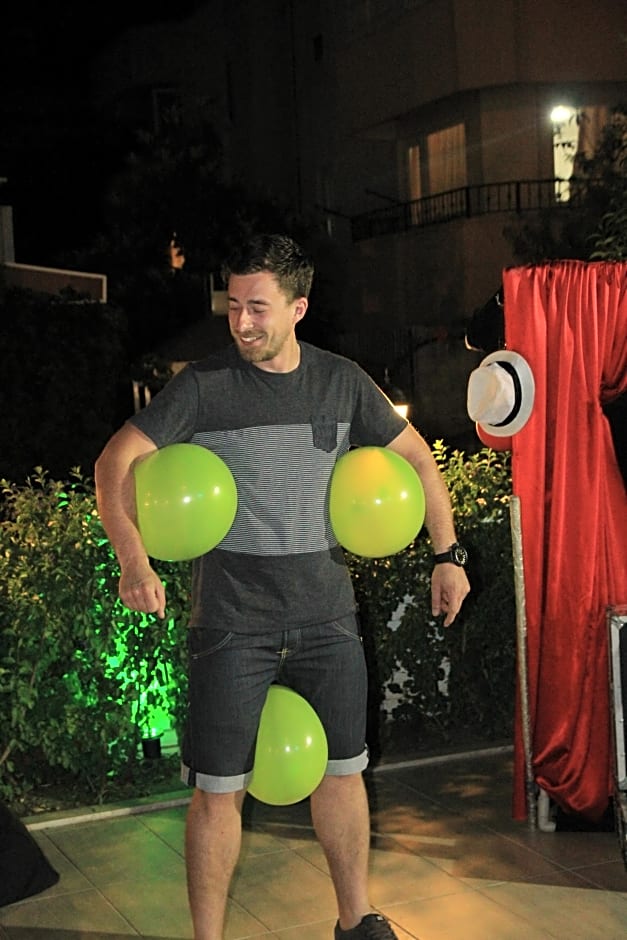 Blue Palace Hotel & Family