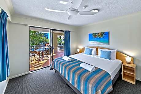 Large One Bedroom Apartment - Wheelchair Friendly