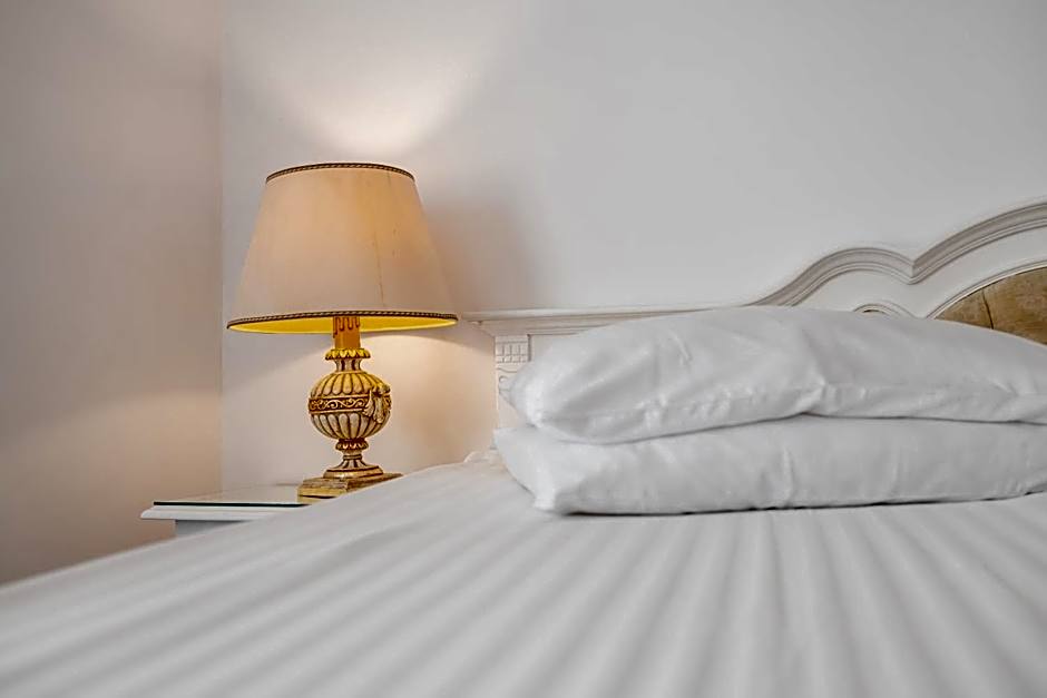 Hotel Imparatul Romanilor