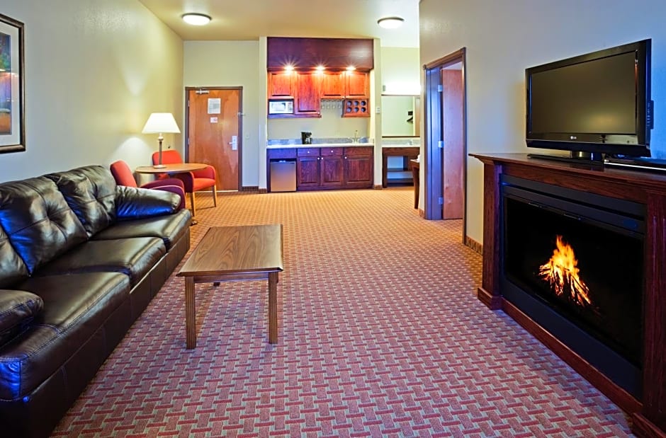 Baymont Inn & Suites by Wyndham Sturgis