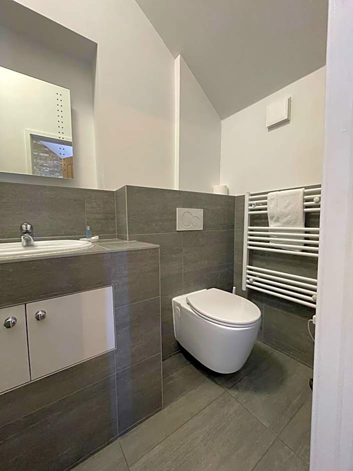 The Queen Matilda Country Rooms