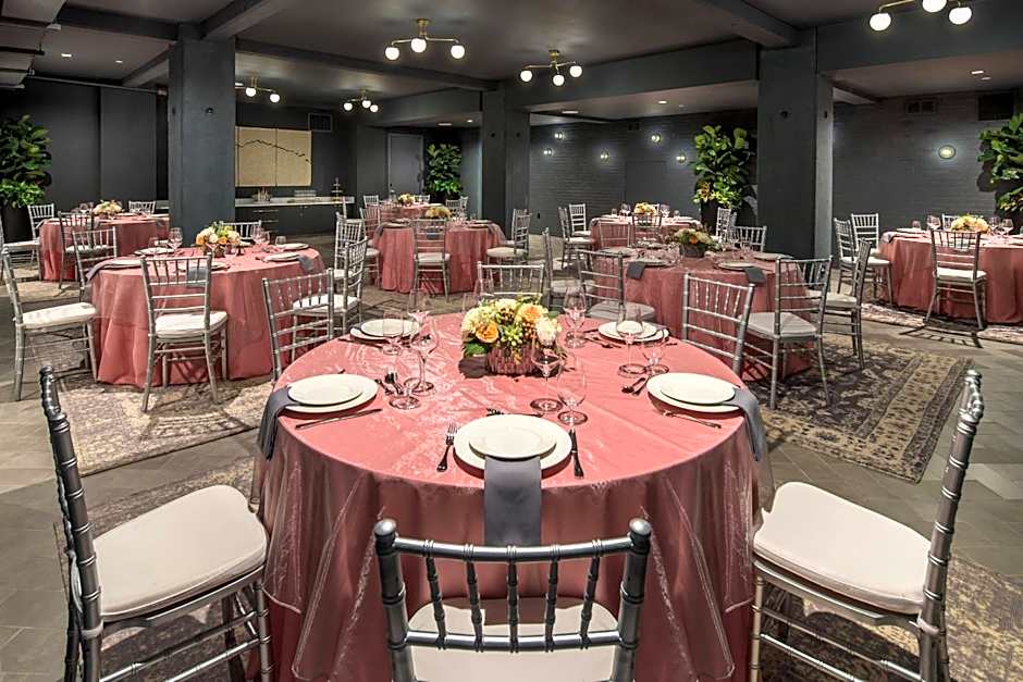 Hi-Lo Hotel, Autograph Collection by Marriott