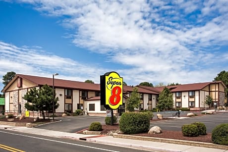Super 8 by Wyndham Flagstaff