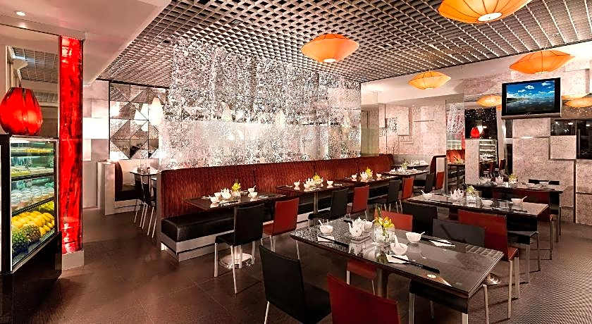 Regal Riverside Hotel