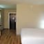 Days Inn by Wyndham Norman