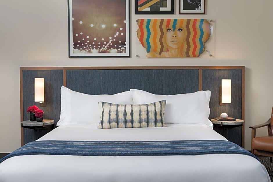 Troubadour Hotel New Orleans