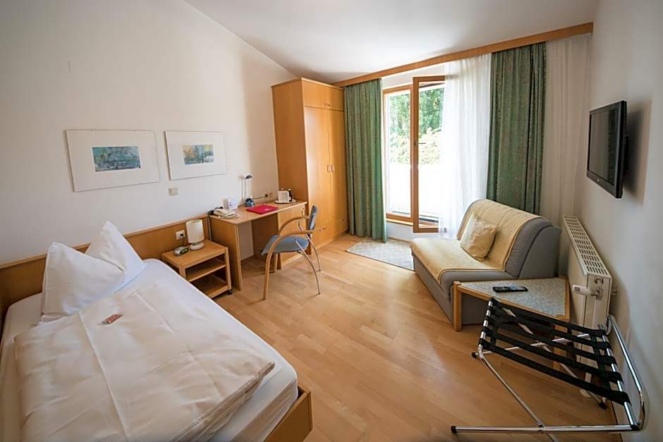 Am Spiegeln dialog.hotel.wien