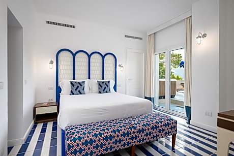 Deluxe Double Room Spa Bath and Terrace