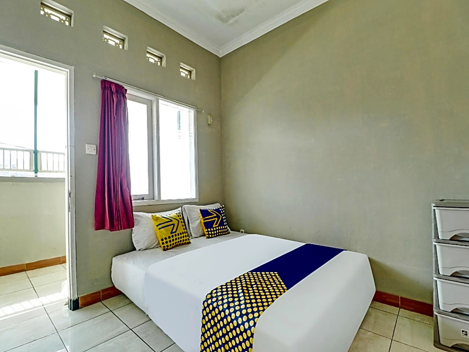 SPOT ON 91135 Hanami Syariah