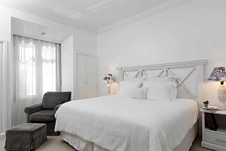 Apartment with Shower