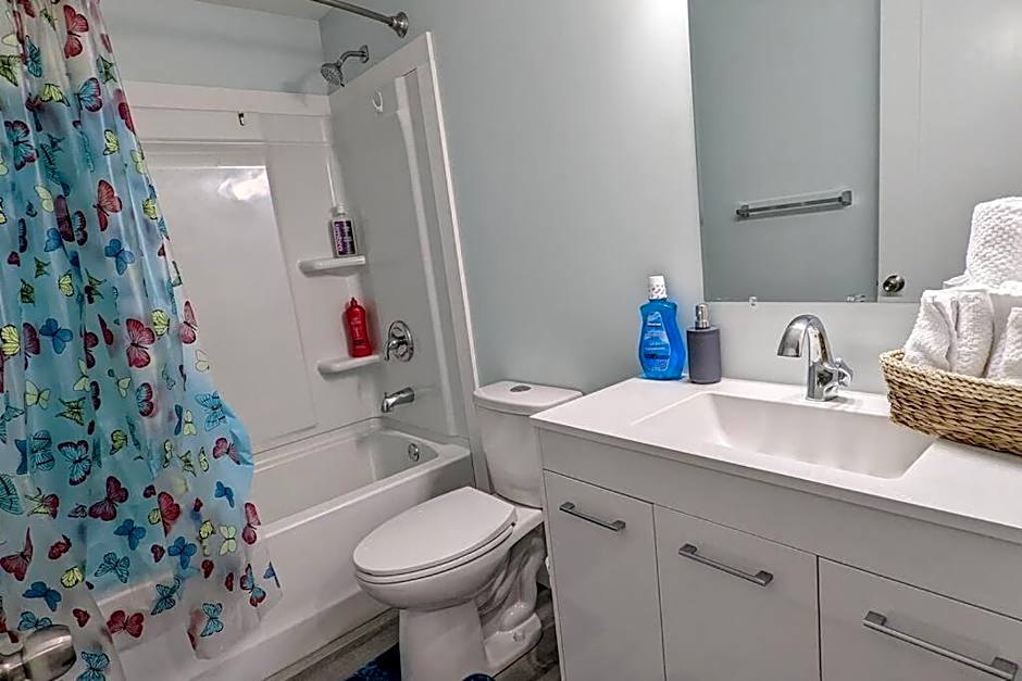 SERENE & MODERN 1BED SUITE + CLOSE TO AIRPORT