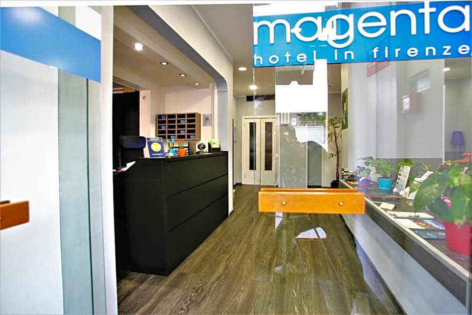 Hotel Magenta