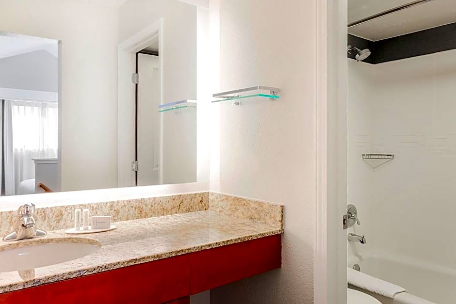Residence Inn by Marriott Chicago Deerfield