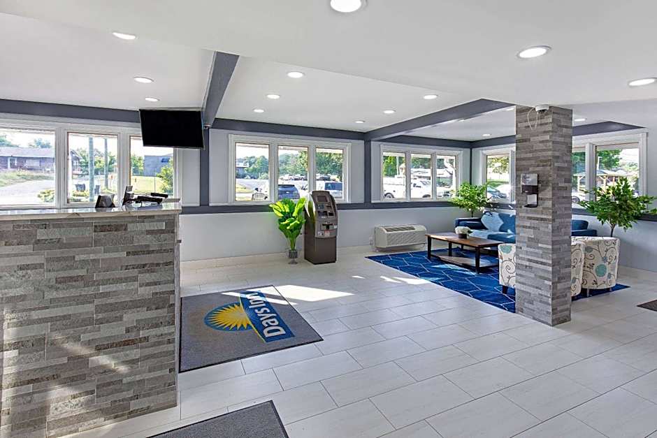Days Inn by Wyndham Knoxville North