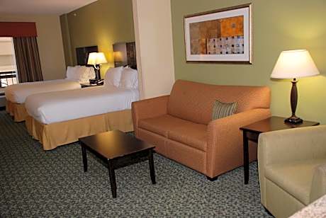 Suite with Two Queen Beds