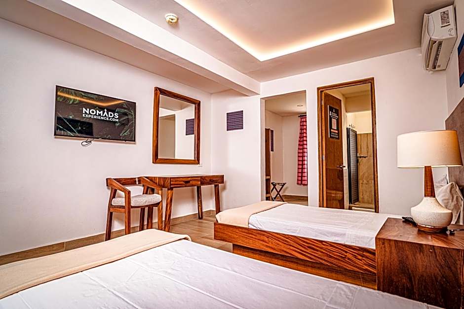 Nomads Party Hotel & Hostel