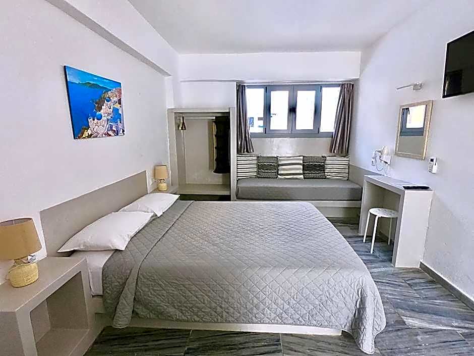 Anny Studios Perissa Beach