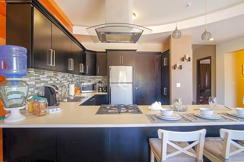 Casa Todos Santos with Gated Parking at Casas Sanblu