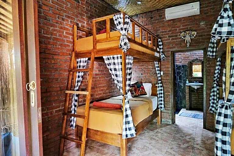 Bunut Tree Hostel