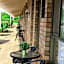 All Travellers Motor Inn