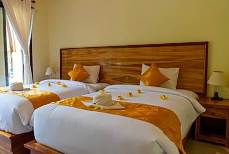 Twin Room with Pool View