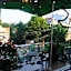 Hoa Phat Hotel & Apartment