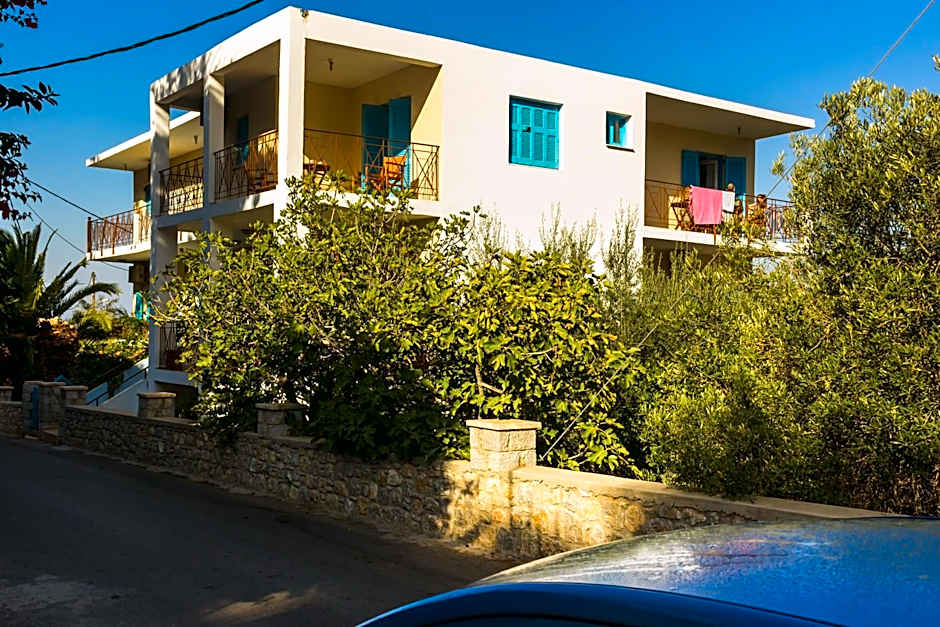 Studios by Climbing House