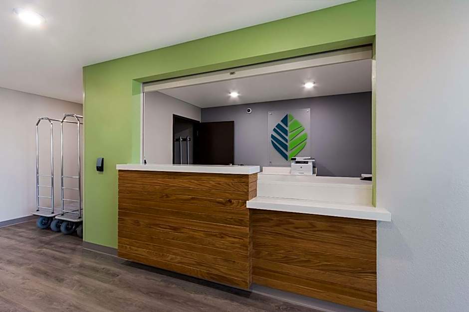 WoodSpring Suites Chandler Airport