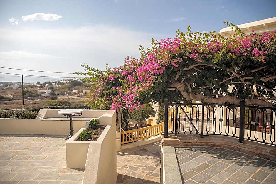 Proteas Hotel & Suites