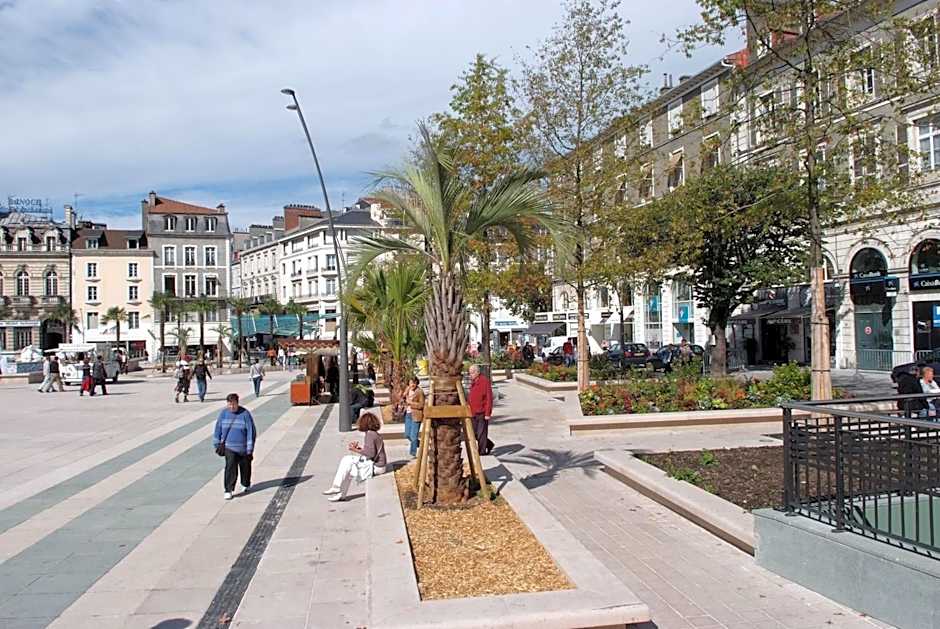 Hotel Le Bourbon Pau Centre