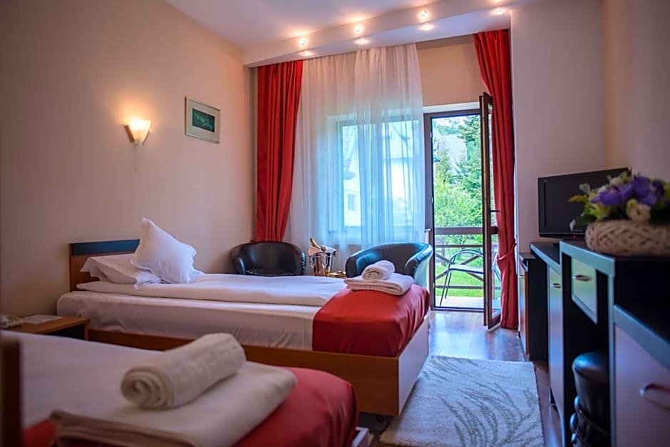 Hotel Marami