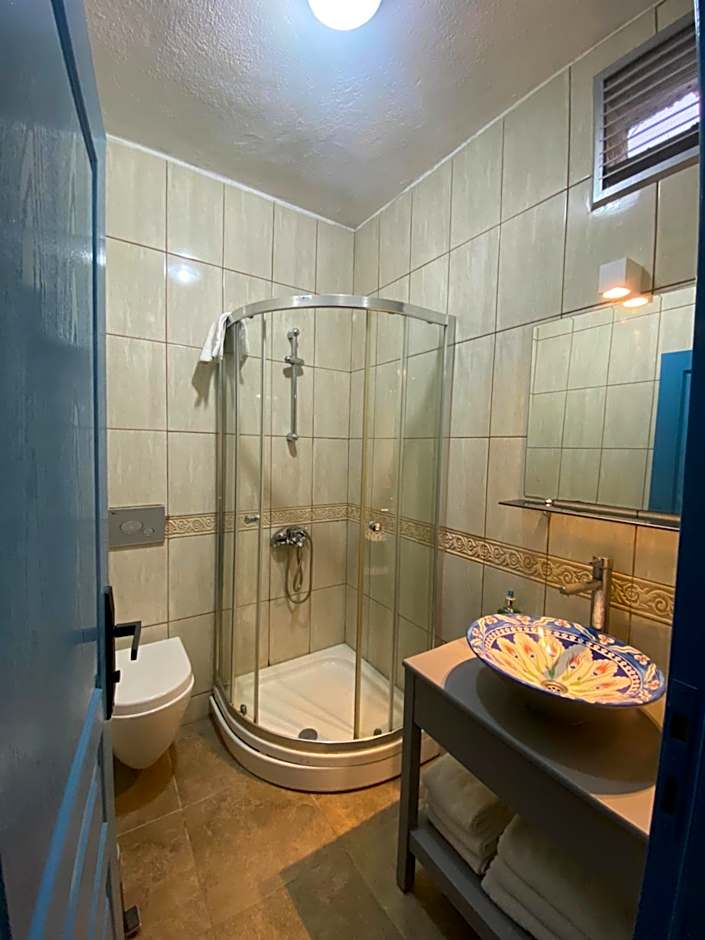 Çakir Bey Hotel