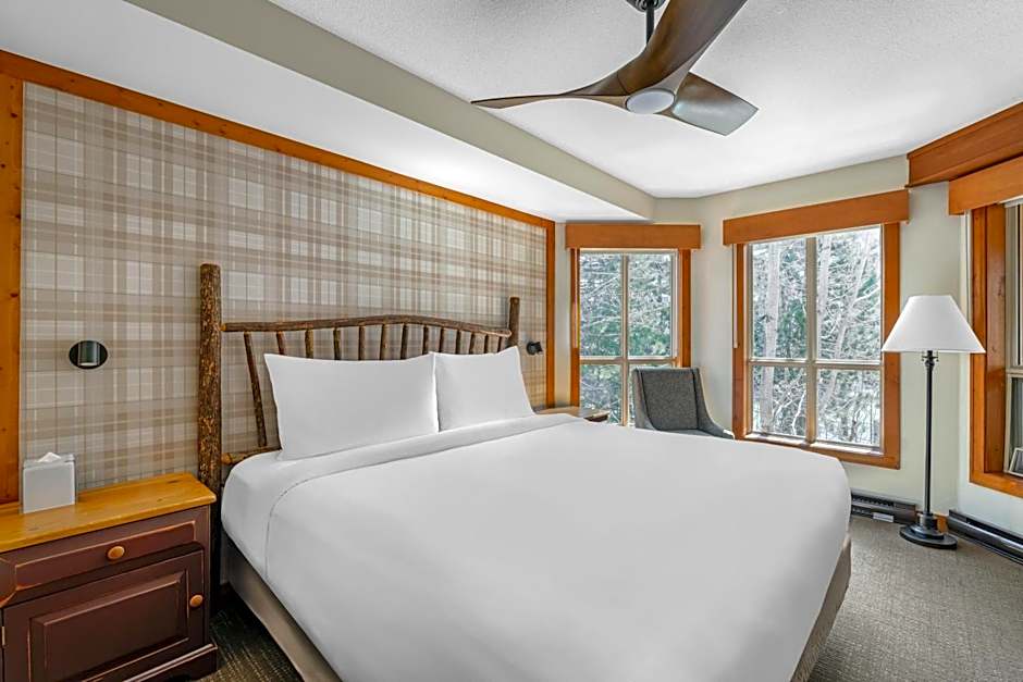 Photo 1 of 7 of Premier 2 Bedroom 1 King Bed and 2 Twin Beds Suite